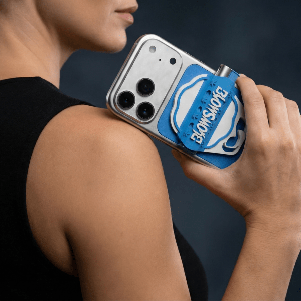 BlowSmoke™ – MagSafe Lighter with Carabiner